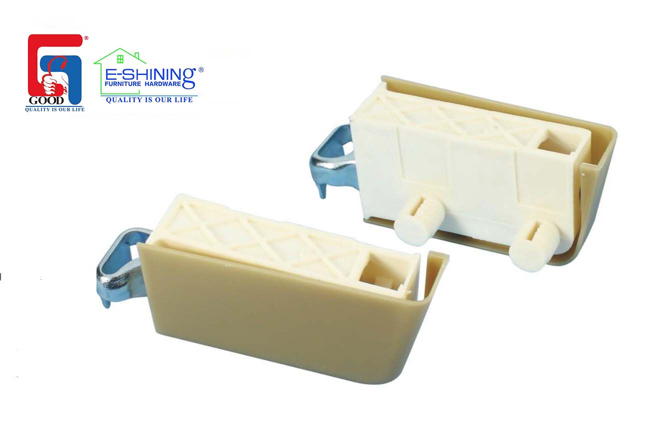 Cabinet Hanger