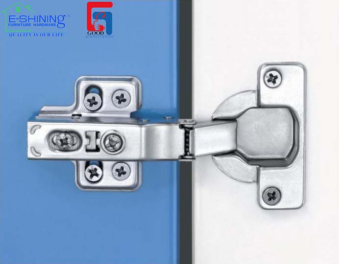 Clip-On 40 Soft-Closing Hinge